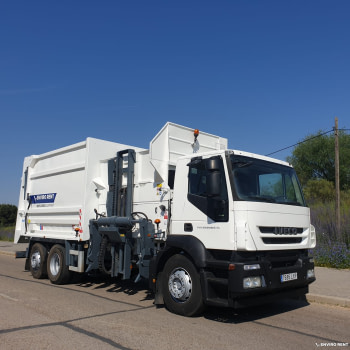 (188) Recolector carga lateral FARID FMO26 - 1