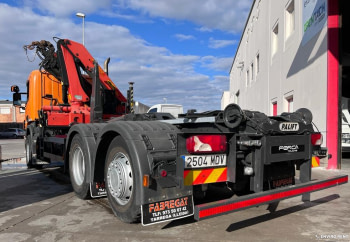 (203) SCANIA 26tn Multilift y grúa Palfinger - 3
