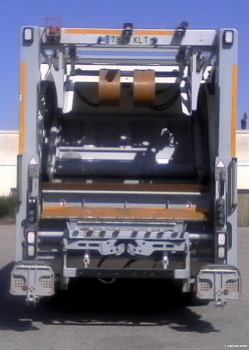 (107) Recolector ROSROCA OLYMPUS 16W sobre Renault 18Tn - 5