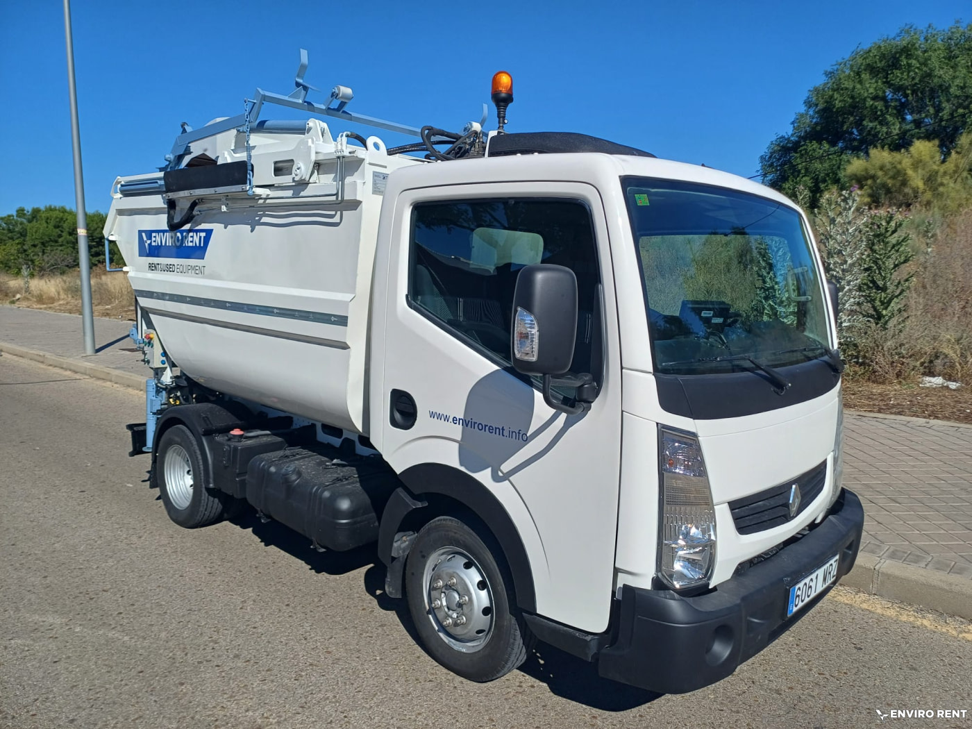 (233) Recolector Satélite FARID MK1 5m3 Renault Maxicity 3,5tn