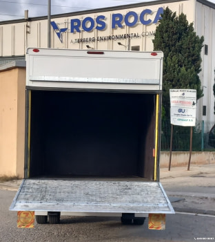 (246)  Caja cerrada 3,5tn plataforma elevadora abatible Zepro - 5