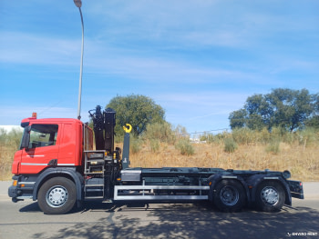 (264) SCANIA P320 Multilift HIAB grúa HIAB