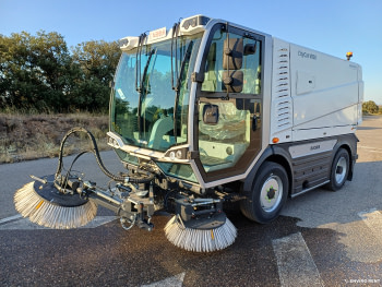 (292) BUCHER Barredora Aspiración CITYCAT VR50