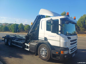 (291) SCANIA P410 Multilift y grúa HIAB