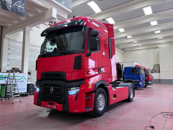 Tractora Renault