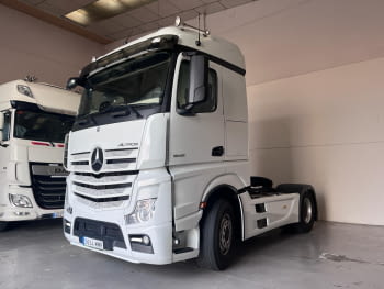 Tractora Mercedes