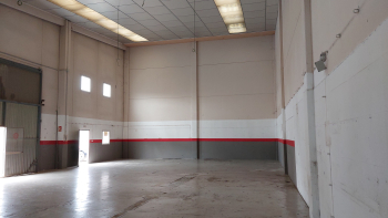 NAU INDUSTRIAL PER LLOGAR