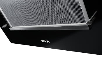 Campana decorativa vertical Teka DVT 68660 TBS (112930039) en Cristal Negro, de 60cm a 698 m³/h | Sistema aspiración Dual y Perimetral "Contour"  | Clase A+ - 10