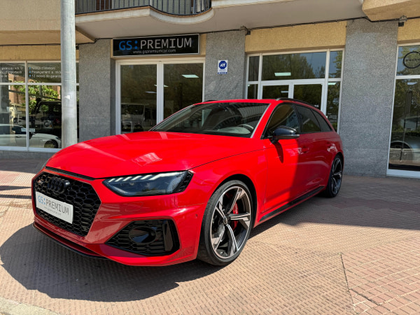 AUDI RS4