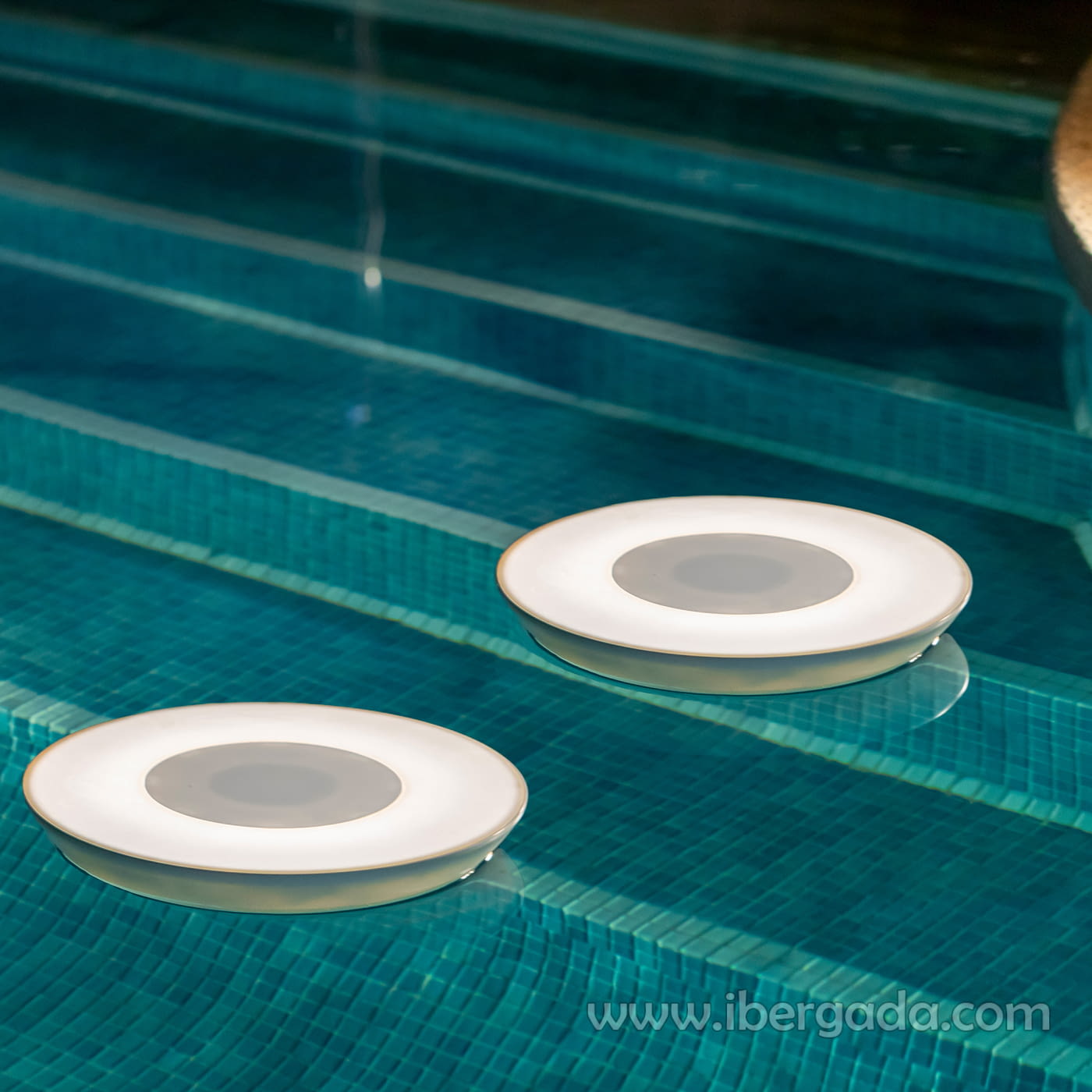 Disco flotante Wally con Altavoz (40x40x6)-1