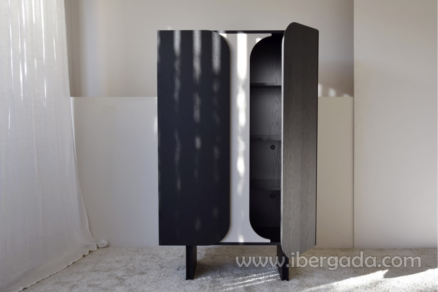 Armario Curvas Arena y Roble Negro (100x47x160)-2