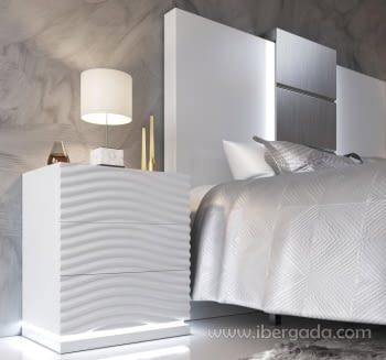 Mesita MX67 3 Cajones Blanca (55x40X66)