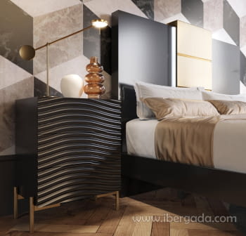 Mesita MX68 3 Cajones Negra/Oro (55x40X75)