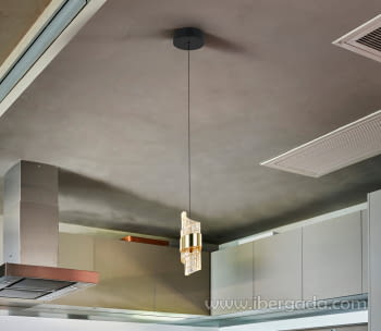 Colgante Iliada Negro/Oro 1L (12x12)