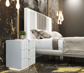 Mesita BD20 3 Cajones Blanca (60x40X64)