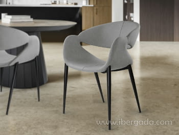 Sillón Giro Gris Claro/Negro (56x81x60)