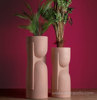 Macetero Alto Nivor II Rosa (38x36x91)