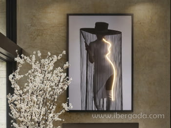 Cuadro Diva luz LED (80X120)