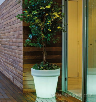 Macetero Magnolia 60 Light (57X57X57)