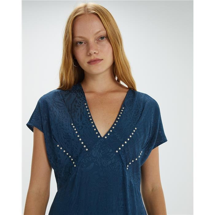 VESTIT