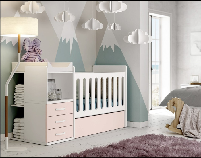 Cuna convertible en dormitorio juvenil