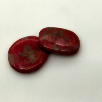 Canto rodado de rodonita - 2