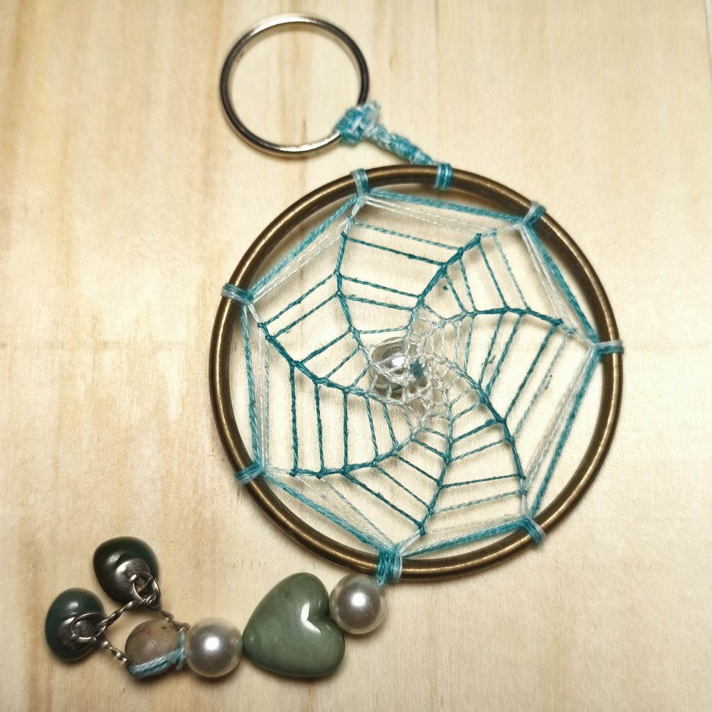 Atrapasols de cotxe daurat