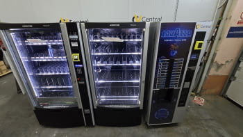 LOTE 3 MAQUINA VENDING DE SNACKS Y BEBIDAS FRÍAS AZKOYEN MISTRAL H87 CON MONEDERO, BILLETERO Y TARJETERO MÁS NECTA CANTO CAFE EN GRANO Y CASULAS Y TARJETERO