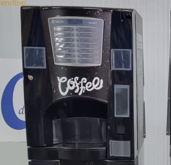 MAQUINA VENDING DE CAFE EN GRANO NECTA BRIO3 SIN MUEBLE CON SISTEMA DE PAGO TARJETA Y MOVIL