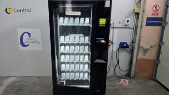 MAQUINA VENDING VENDO G-DRINK BEBIDAS FRÍAS CON MONEDERO INSTALADO
