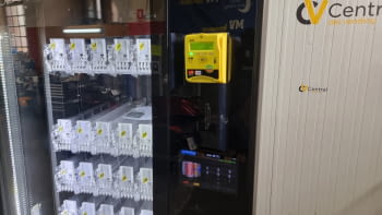 MAQUINA VENDING VENDO G-DRINK BEBIDAS FRÍAS con pantalla táctil con  pago tarjeta móvil
