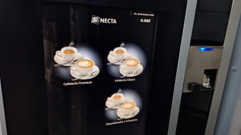 MAQUINA EXPENDEDORA VENDING NECTA CANTO TOUCH DE DOBLE CAFE EN GRANO