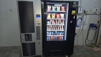 LOTE 2 MAQUINAS VENDING SNACK Y BEBIDAS VENDO G-SNACK  con pantalla táctil  MÁS NECTA CANTO BLINDADA EN CAFE EN GRANO
