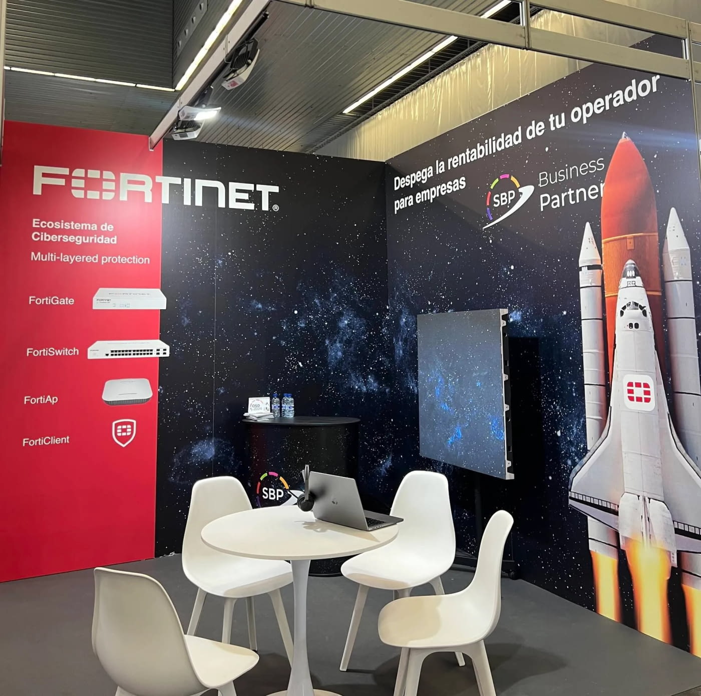 SBP destaca en la Feria AOTEC 2024 con Fortinet como patrocinador principal