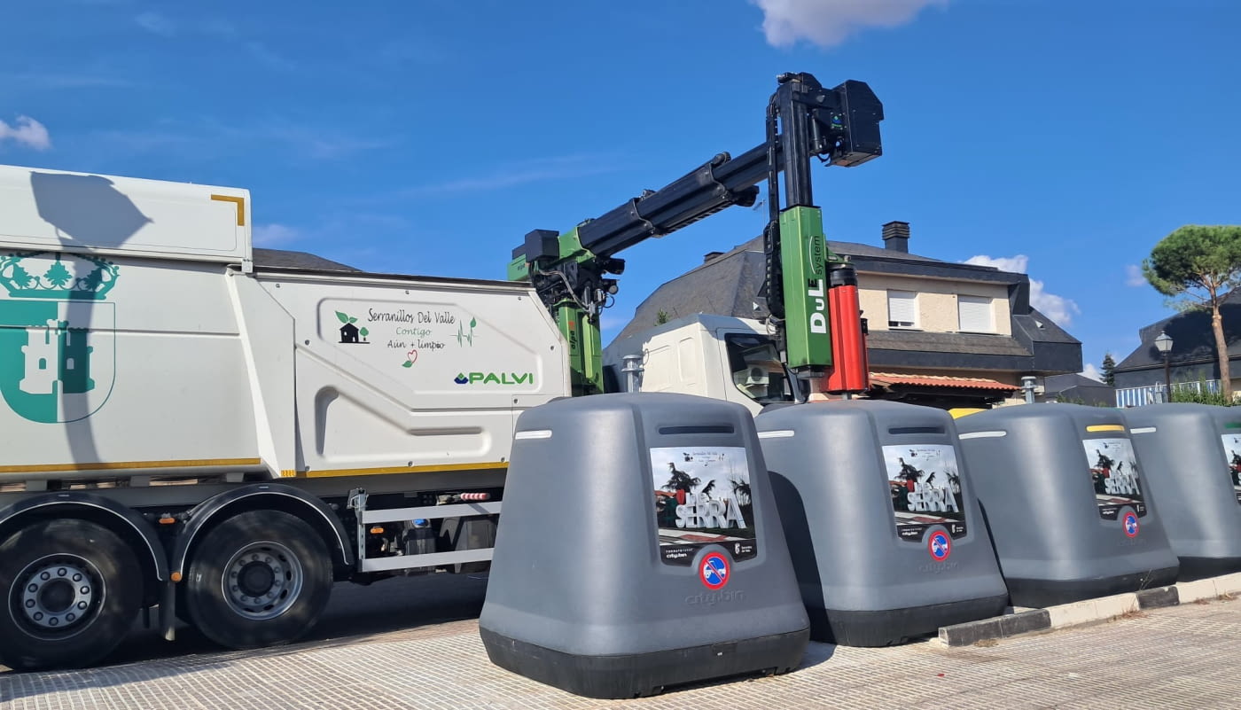 Serranillos del Valle incorpora camions bilaterals DULE system® de PALVI