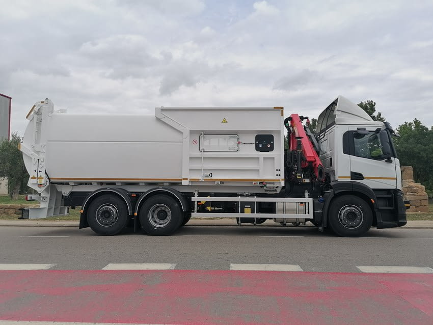 Dos recolectores de carga superior para Maracena