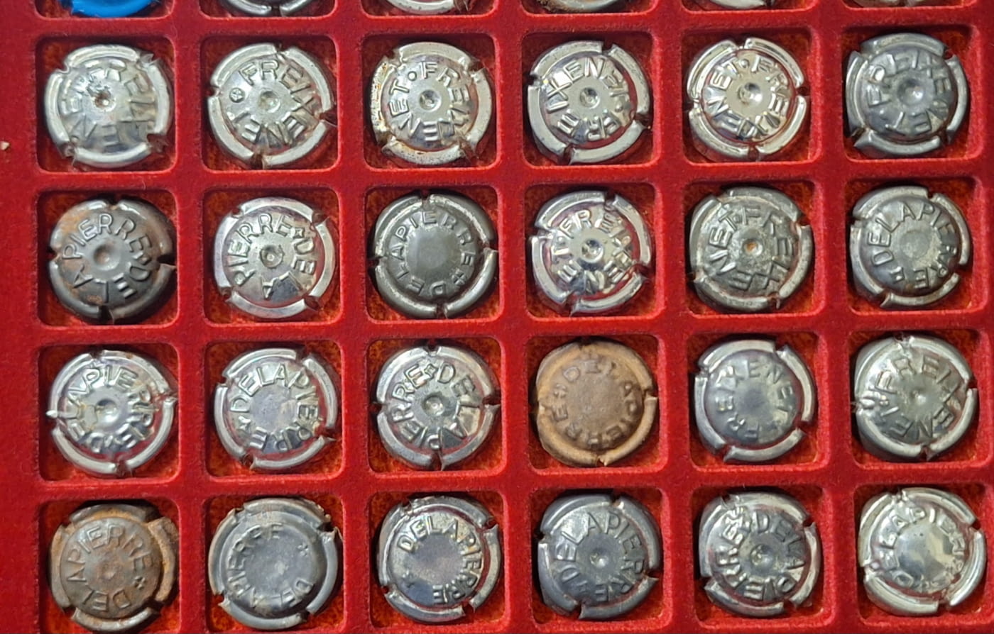 LOTE DE 24 PLACAS ESTAMPADAS 1 (DELAPIERRE Y FREIXENET)