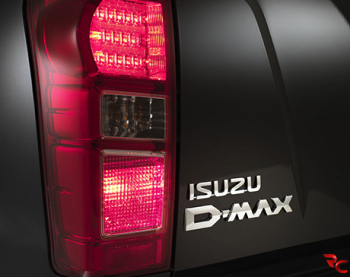 ISUZU D-MAX SPACE SATELITE