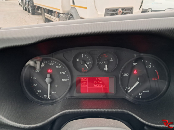 IVECO DAILY BOTELLERO - 4