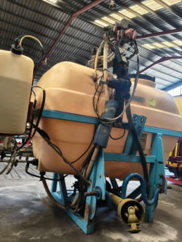Pulverizador 800L - 3