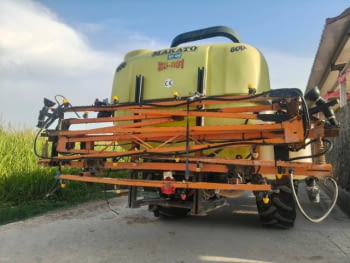 Pulverizador 800L