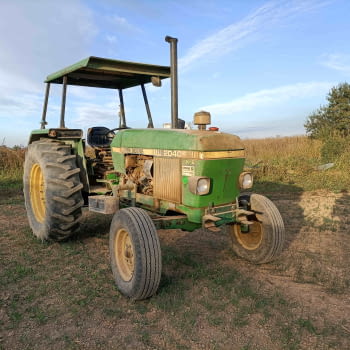 Tractor JOHN DEERE 2040 - 2