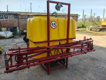 Pulverizador 800L - 1