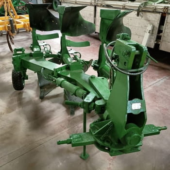 arado trisurco - 1