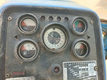 Tractor Ford TW-20 - 7