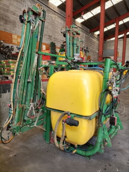 pulverizador 1000L - 2