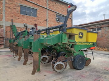 JHON DEERE 8 filas - 3