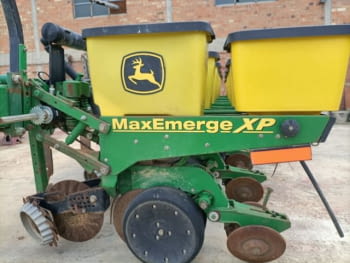 JHON DEERE 8 filas - 4
