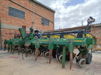 JHON DEERE 8 filas - 5