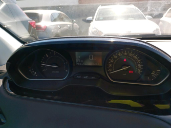PEUGEOT 208 Active 1.6 BlueHDi - 4